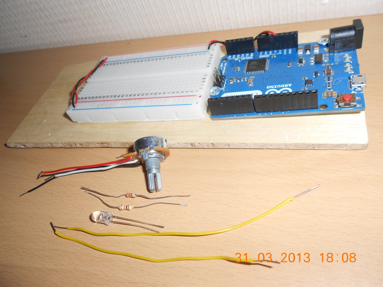 Arduino Project at Sookmyung Women's University Using The Potentiometer to Blink an LED